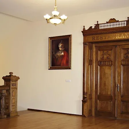 Castel Royal Mosnita Noua
